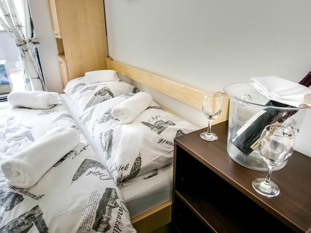 Deluxe Tweepersoonskamer met Badkamer en Balkon