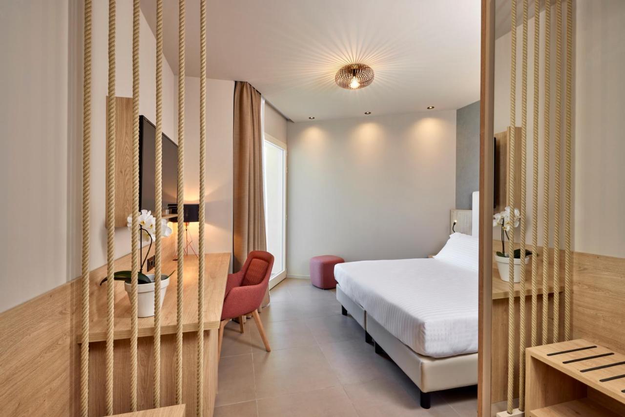 Superior Double or Twin Room,1286239768:JPEG