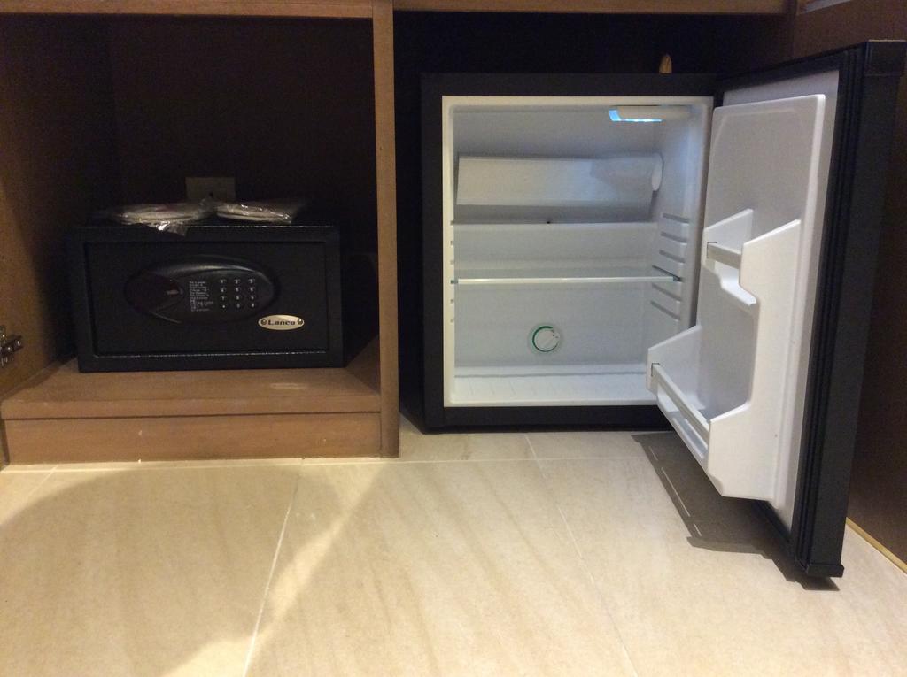 Standard Twin Room (Not Include Airport Transfer)