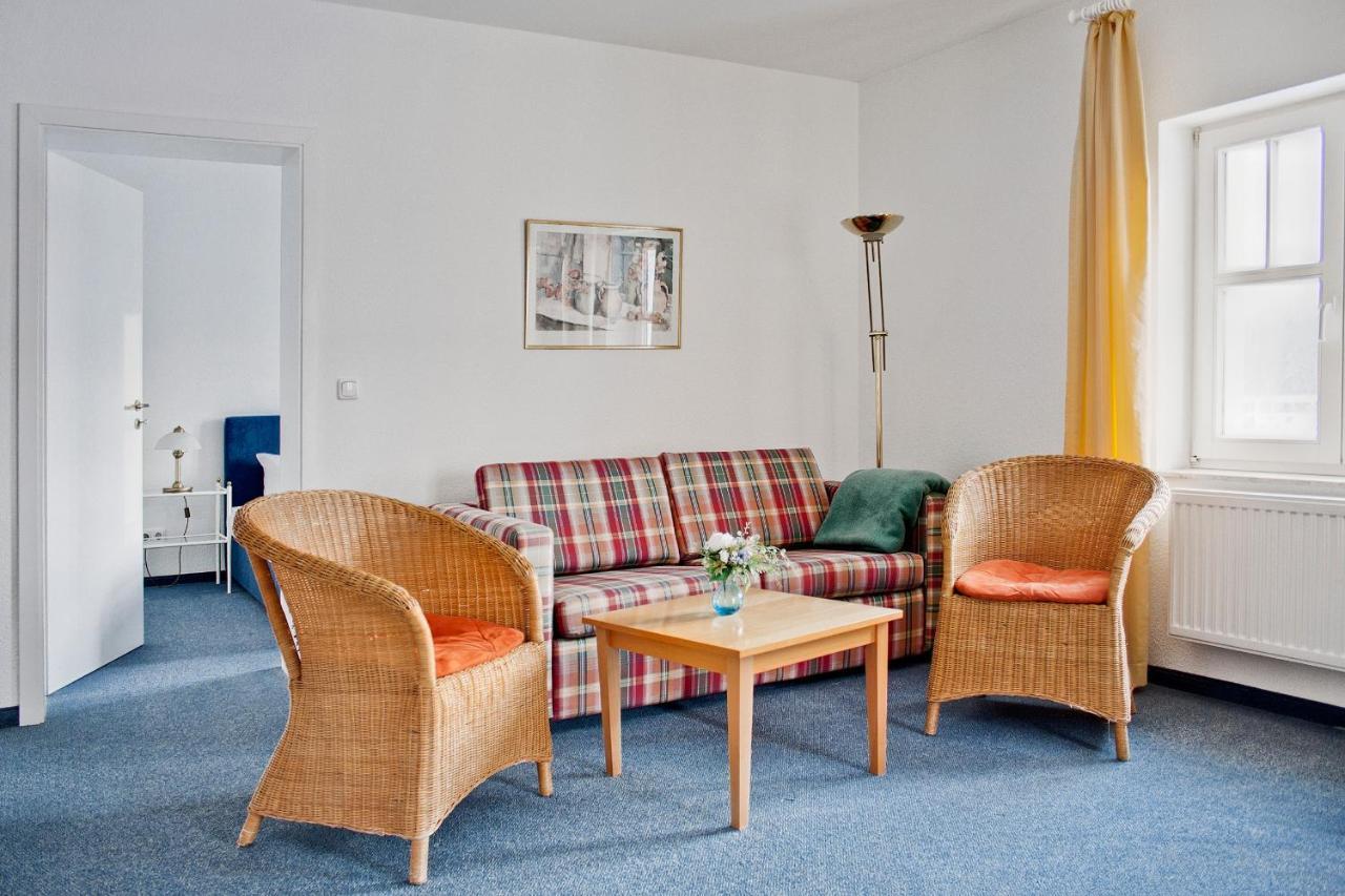 2-Zimmer-Apartment - Landseite