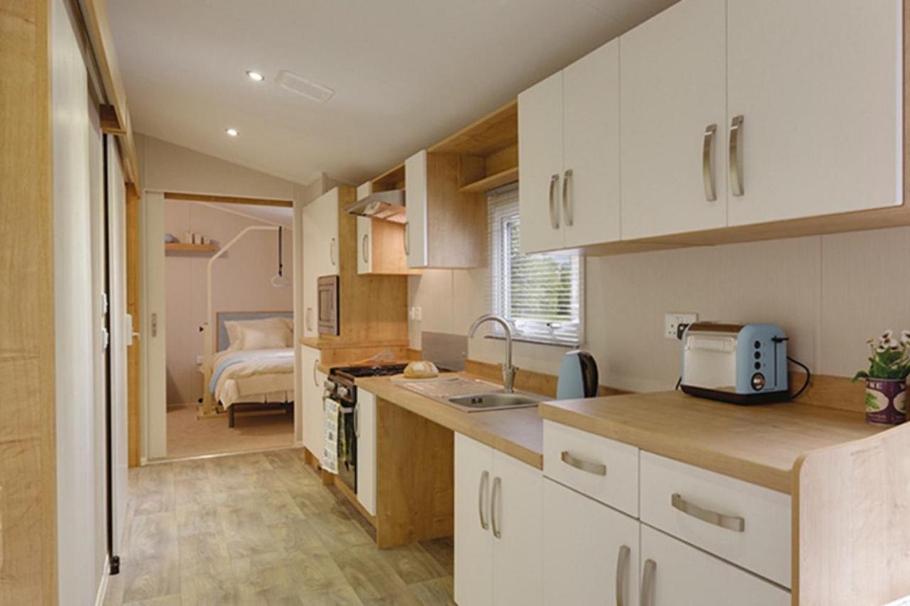 4 Berth Deluxe Mobile Home Accessible Dog Friendly