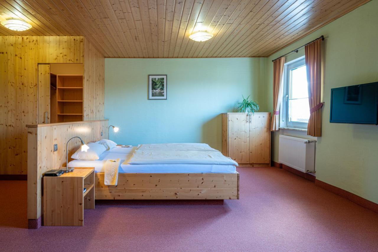 Dreibettzimmer