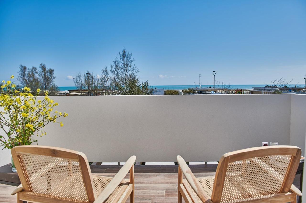 Tweepersoonskamer met Balkon en Uitzicht op Zee