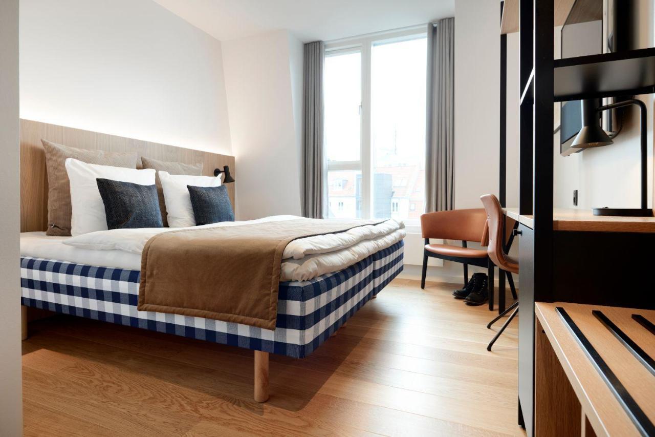 Deluxe High Double Room