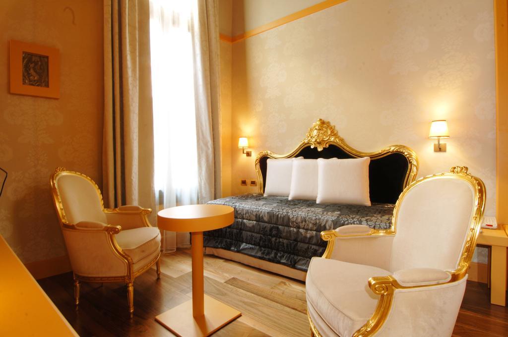 Junior Suite,1742625621:JPEG