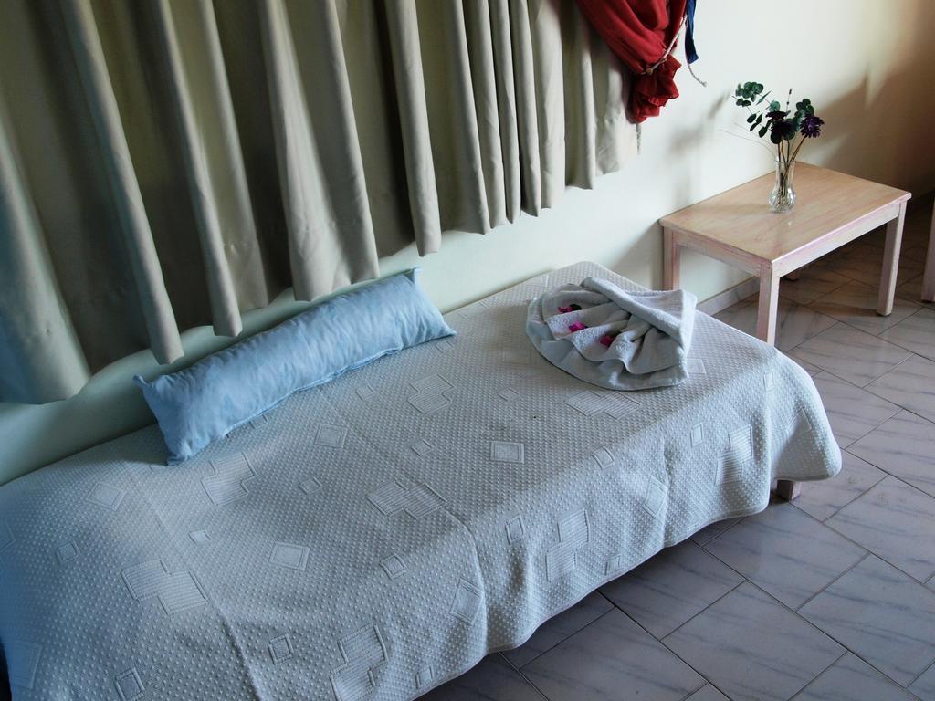 Studio (3 Adults) with Garden View - Ground Floor