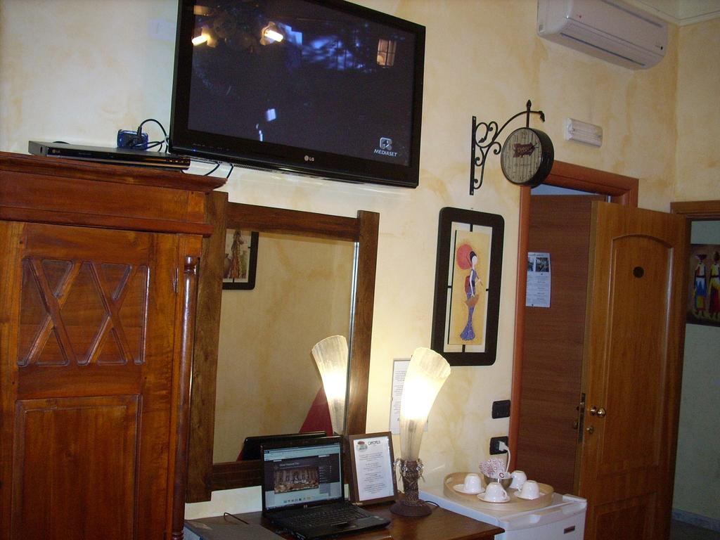 Budget Twin Room,417940821:JPEG