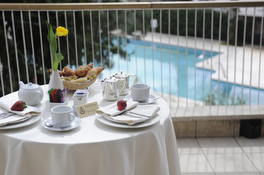 Large Superior Double Room with Balcony, Garden View and Spa Access