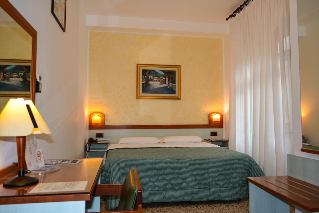 Double or Twin Room,415547976:JPEG