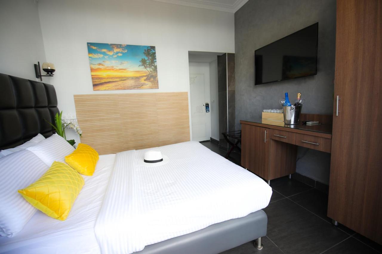 Habitación Doble con balcón y vistas al mar
