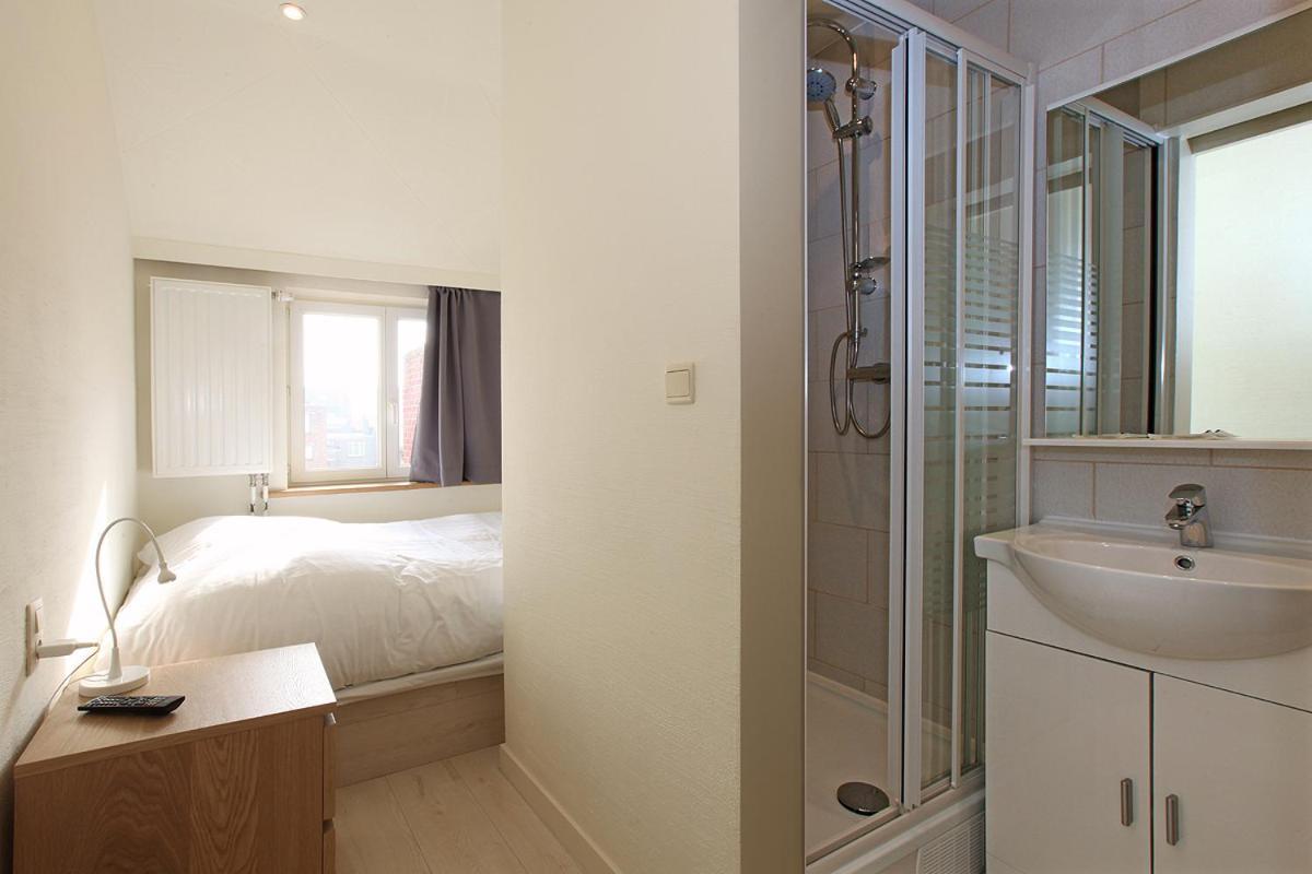 Chambre Triple Basique avec Salle de Bains Commune