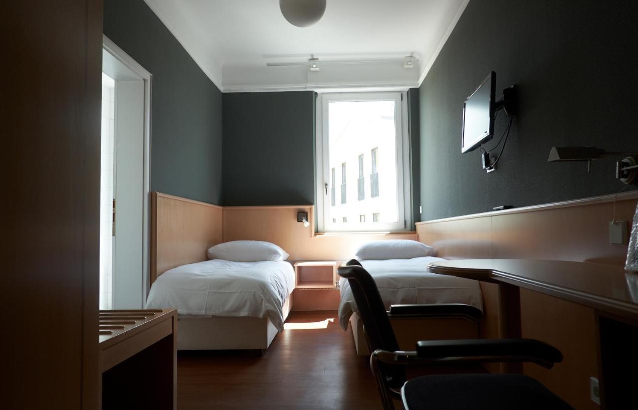 Tweepersoonskamer met 2 Aparte Bedden