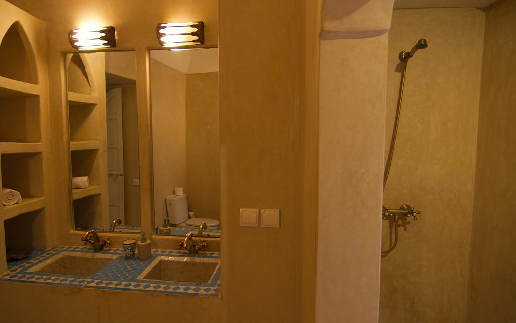 Superior Suite,110301915:JPEG