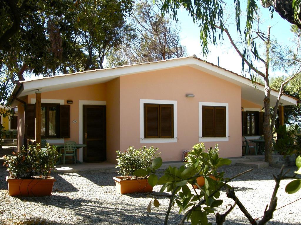 Bungalow with Patio