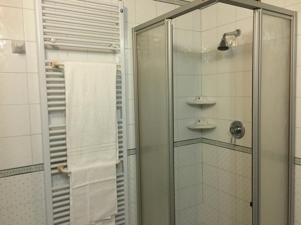 Vierbettzimmer mit Zugang zum Spa