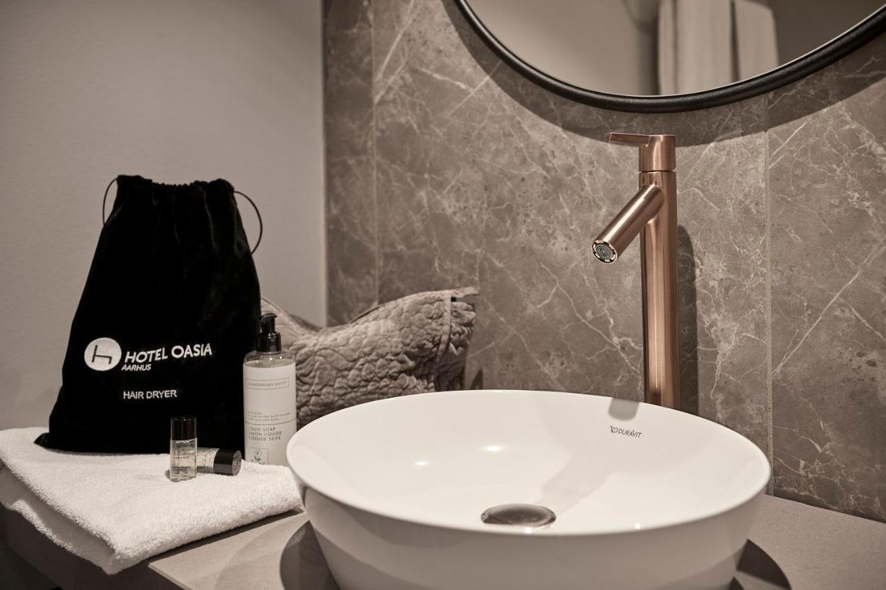 Deluxe High Double Room