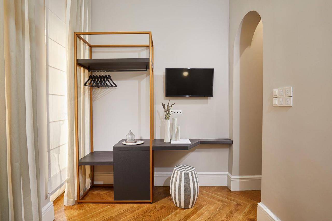 Superior Single Room,1109698866:JPEG