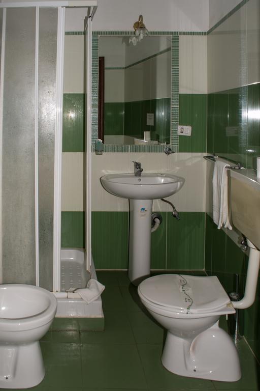 Large Single Room