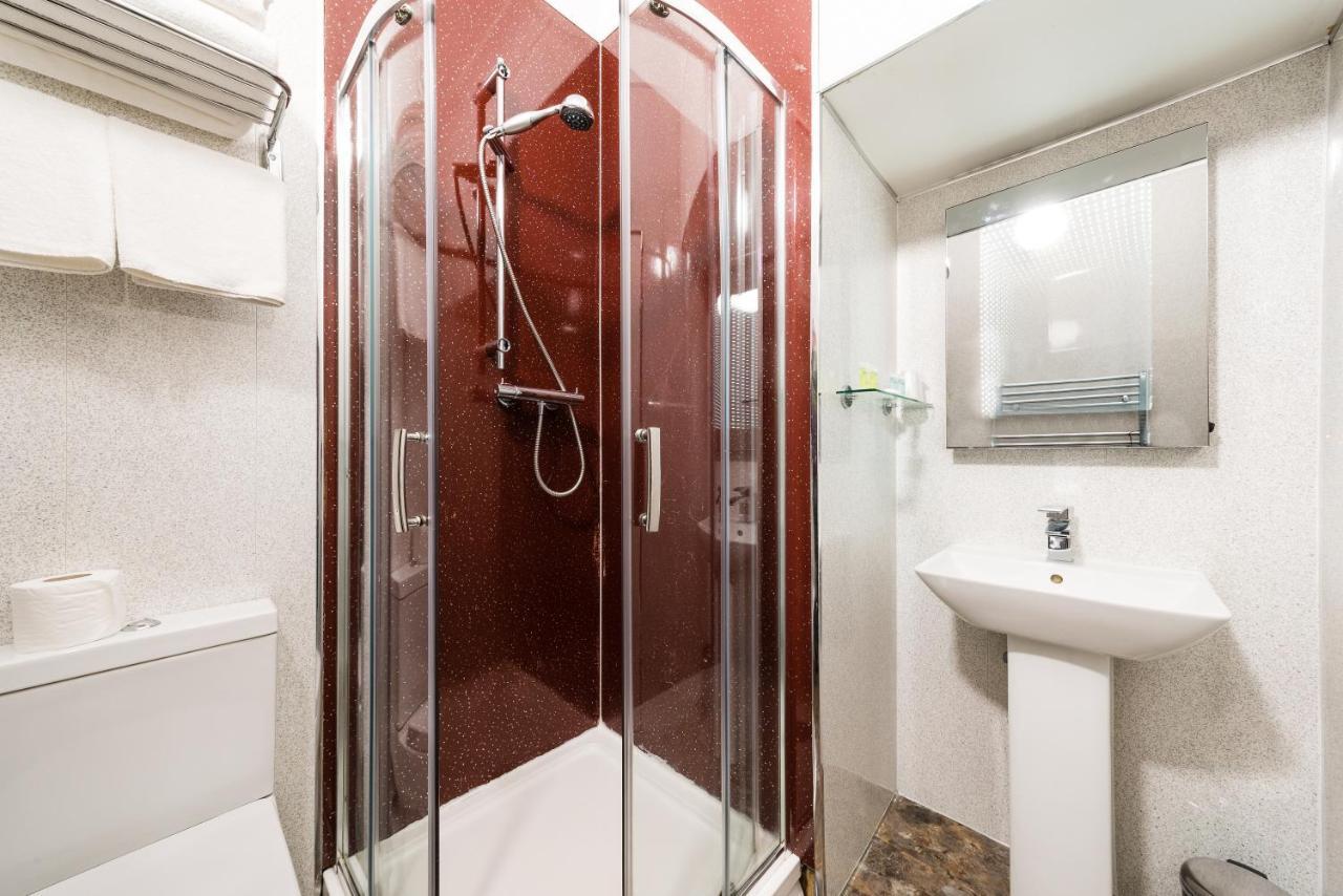 Twin Room en suite,1516364371:JPEG