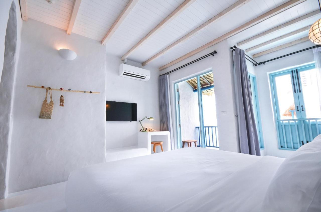 Double Room Pool View