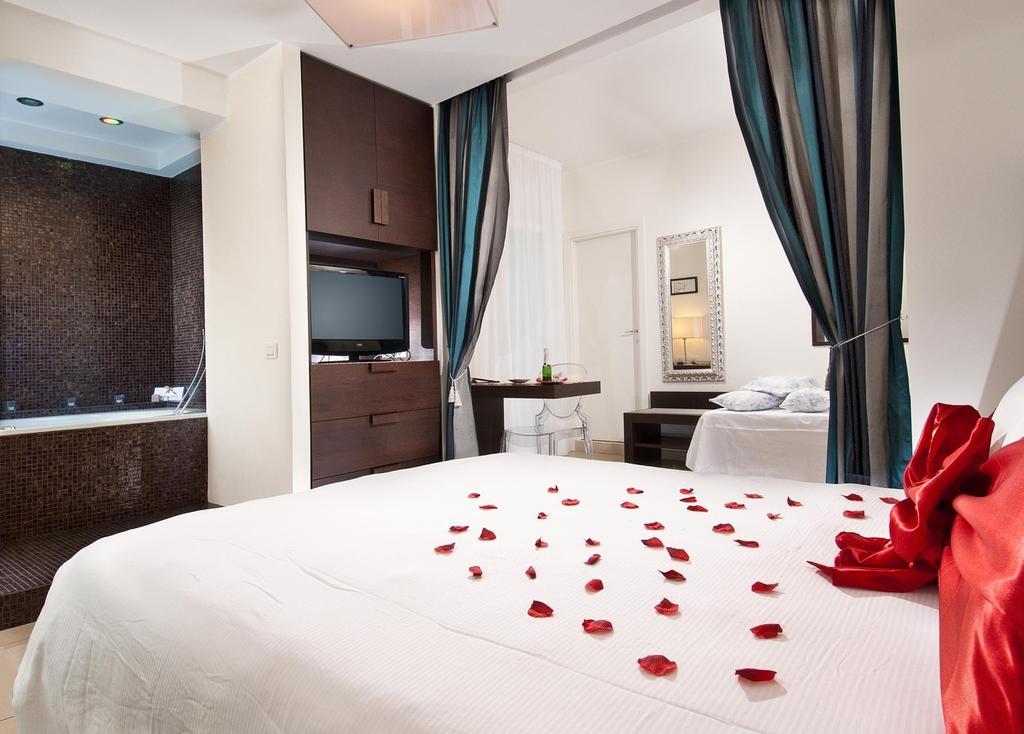 Junior Suite with Spa Bath with Balcony
