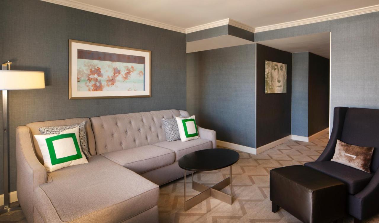 One-Bedroom Suite