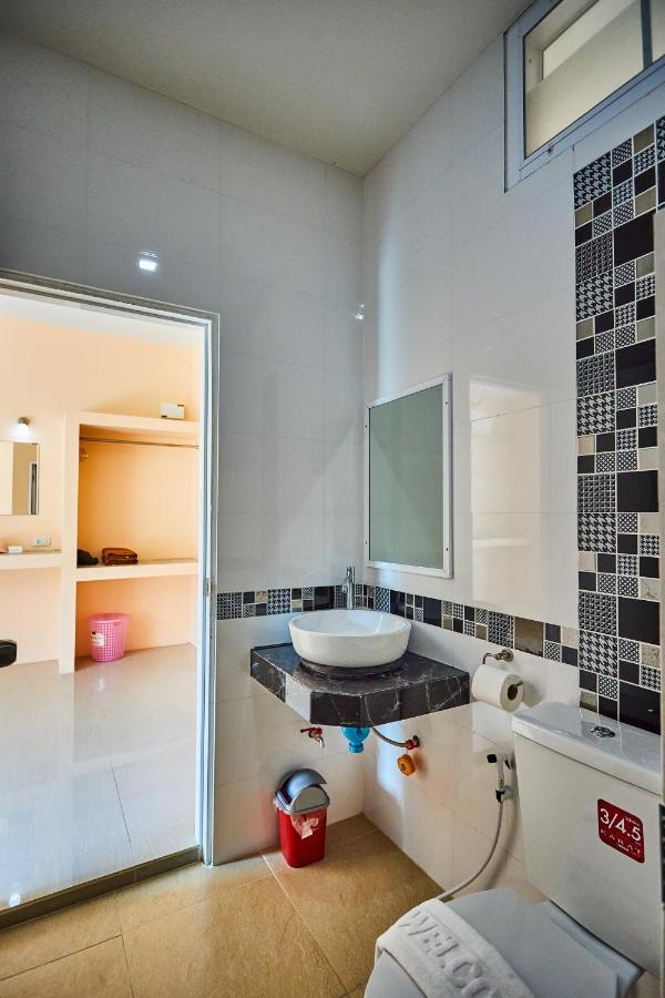 Double Room with Pool View