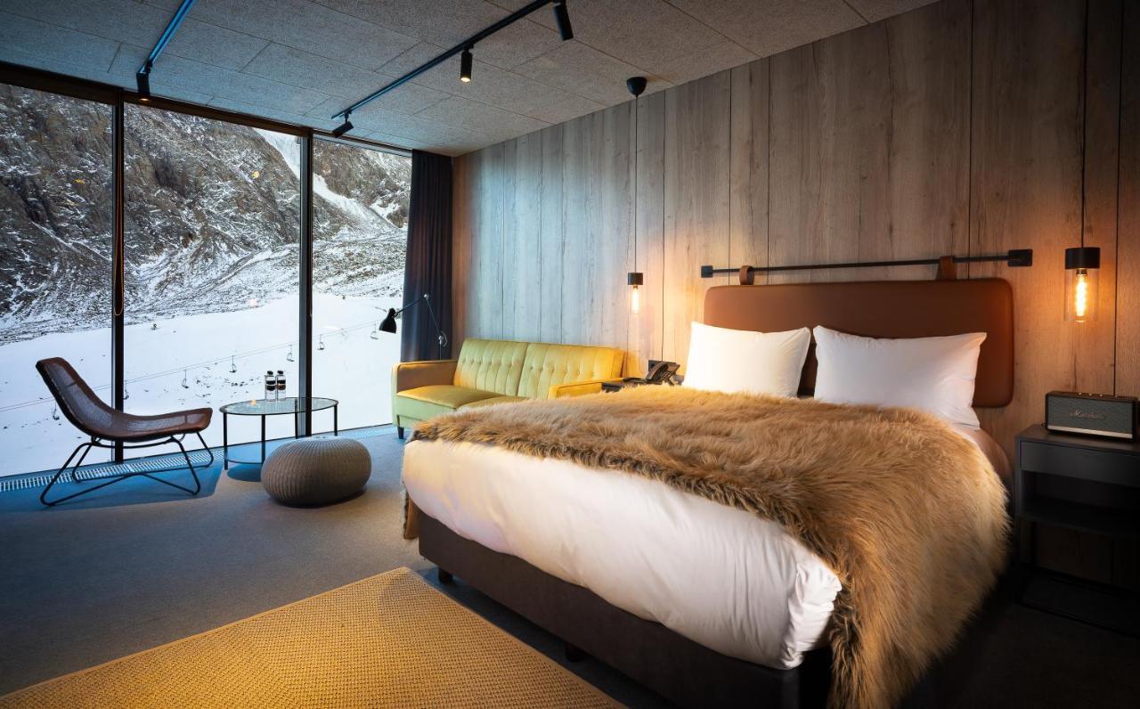 King Room with Mountain View with Round-trip cable car tickets