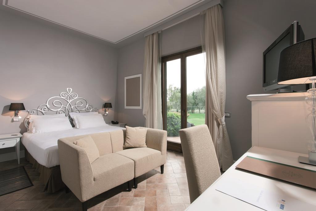 Suite (2 Adults)