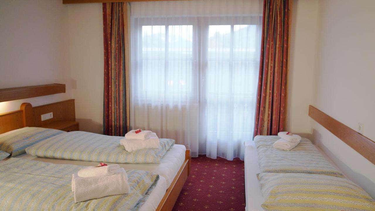 Dreibettzimmer