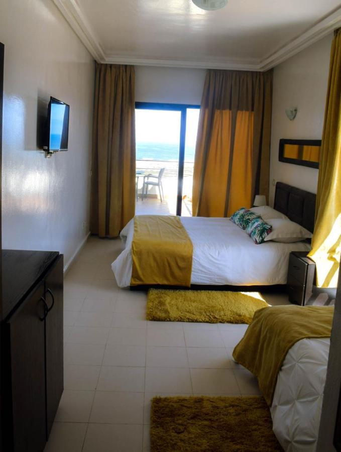 Triple Room with Terrace and Sea View