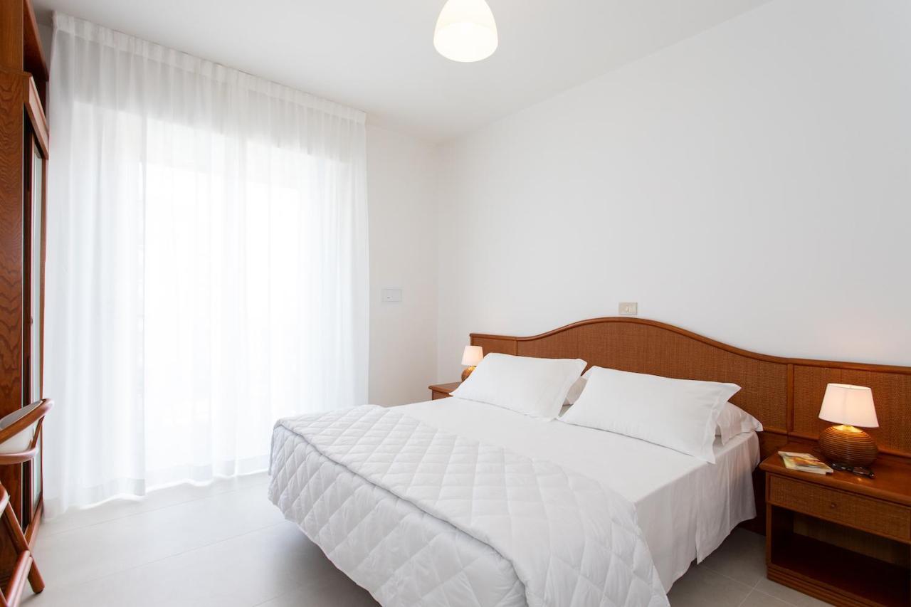 Double or Twin Room Partial Sea View