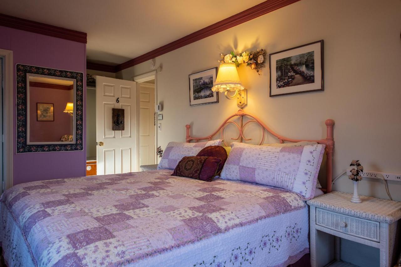 King Room with Balcony