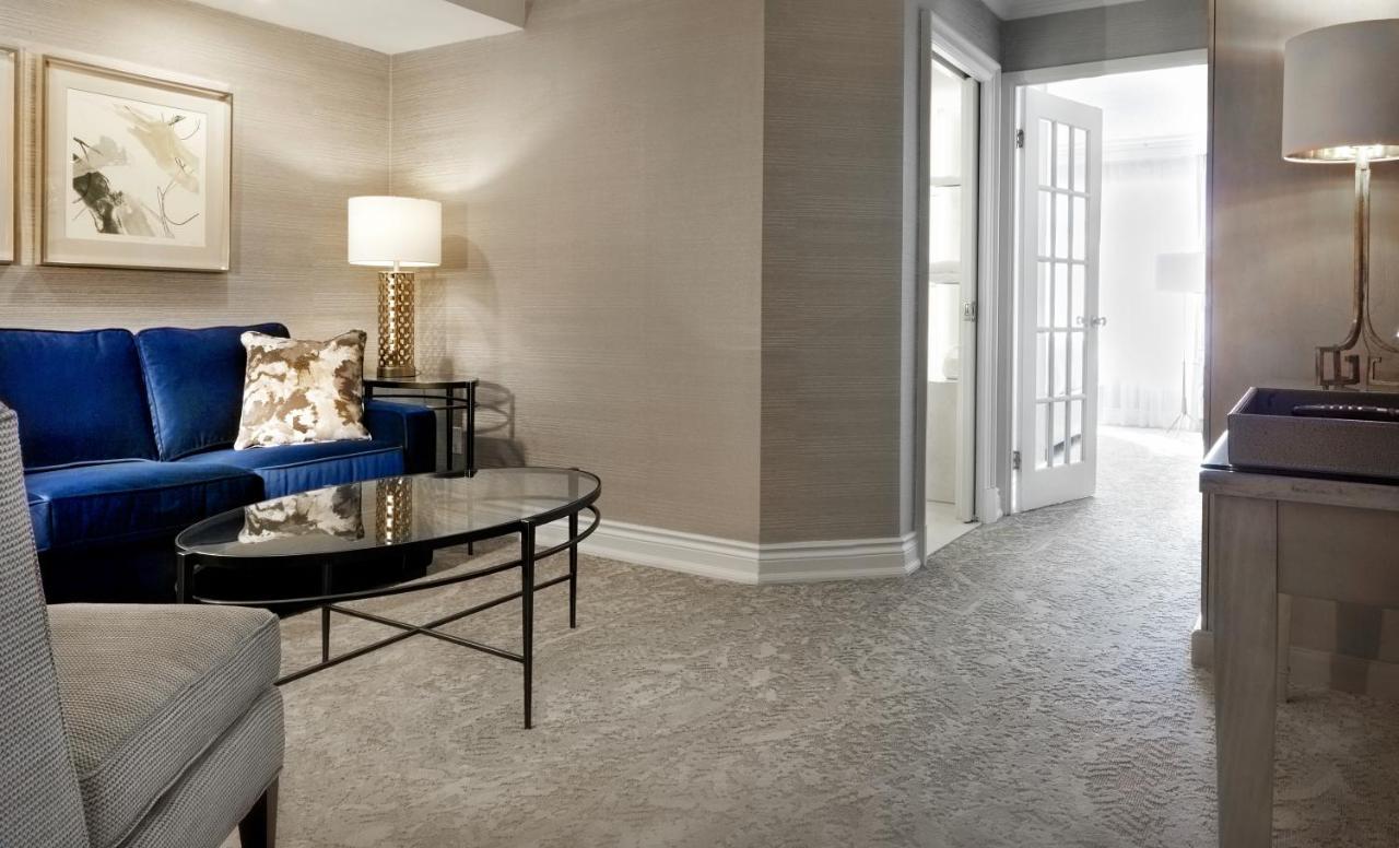 Suite with Lake View