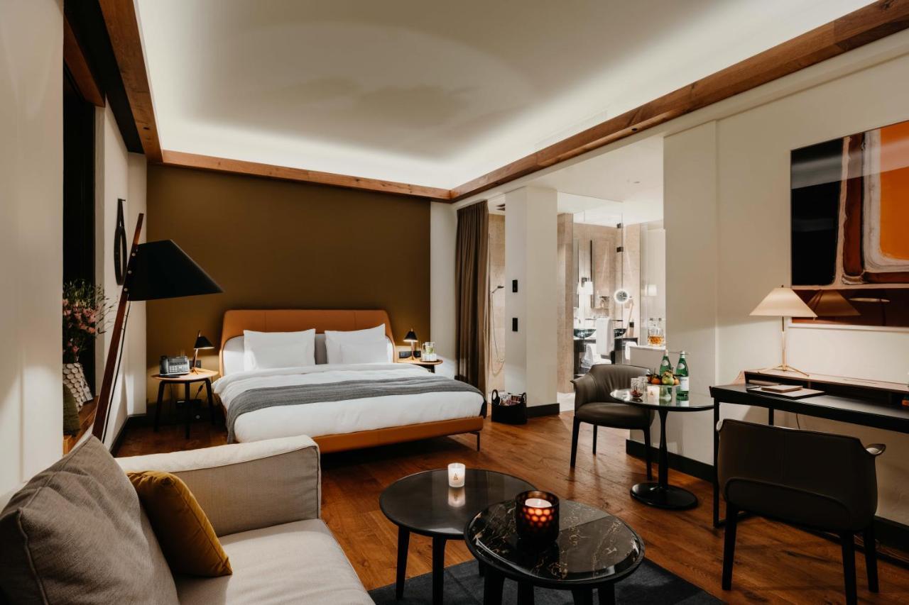 Junior Suite,1731699017:JPEG
