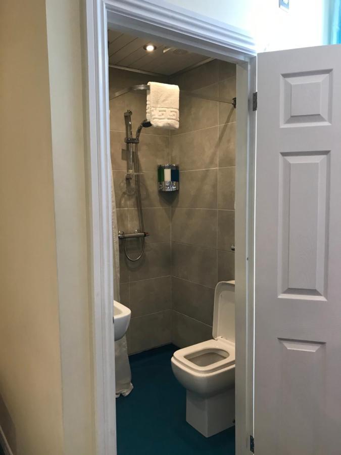 Family Room Private Bathroom