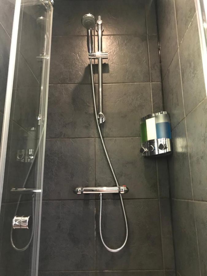 Single Room Private Bathroom