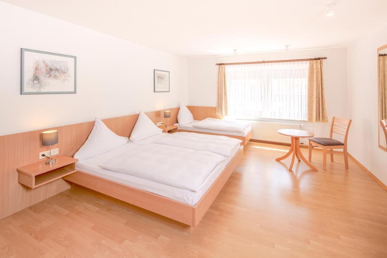 Dreibettzimmer