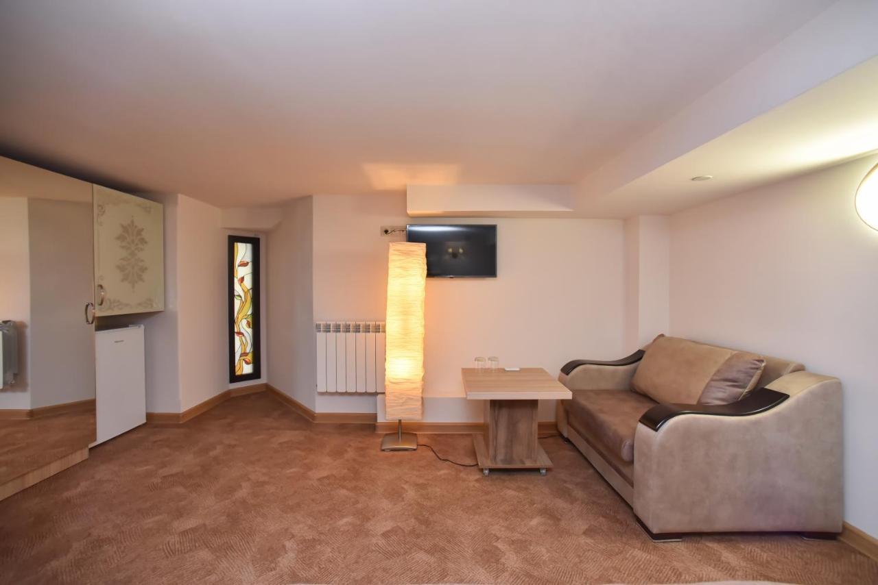 Comfort Triple Room
