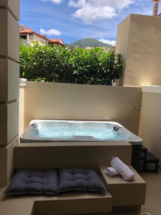 Queen Room with Spa Bath