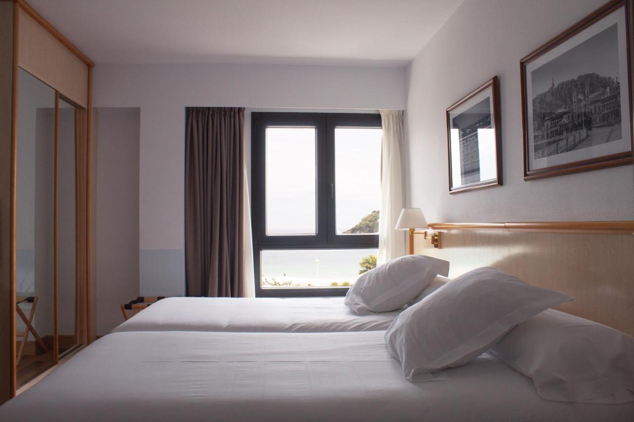 Standard Twin Room Sea View
