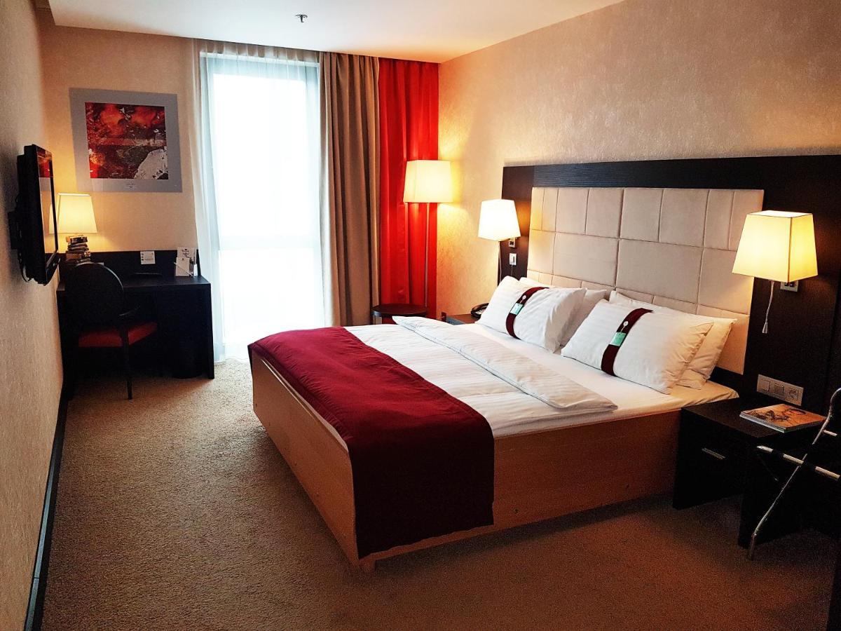 Standard Zimmer mit Kingsize-Bett