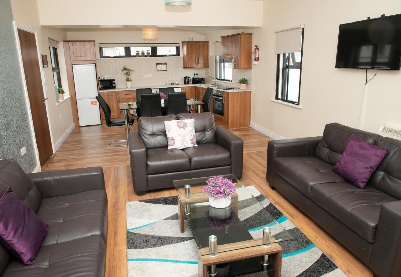 Two-Bedroom Apartment,1111580775:JPEG