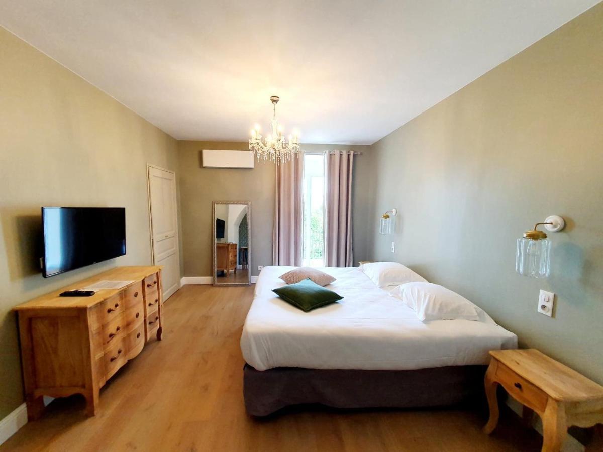 Double or Twin Room with Terrace