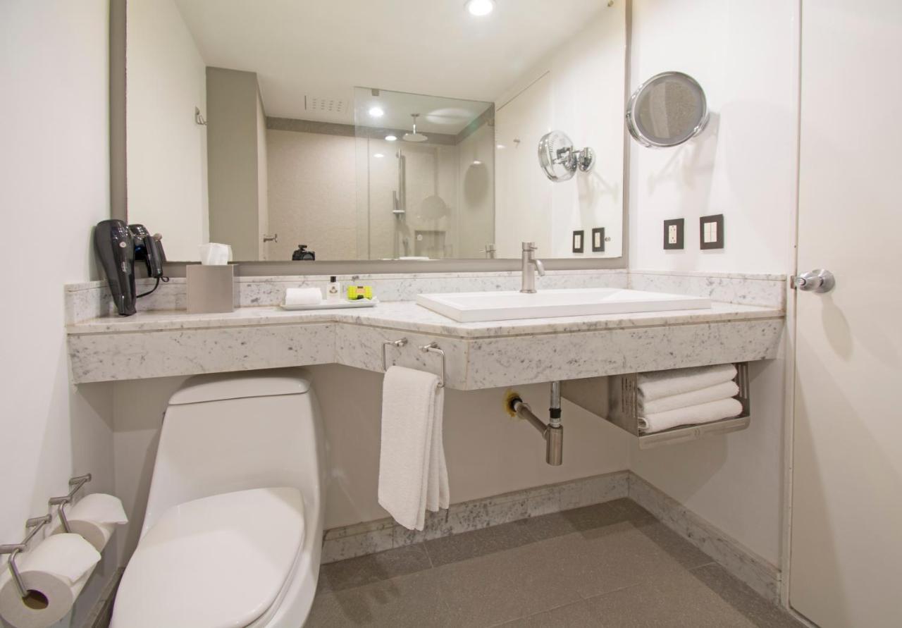 Junior King Suite