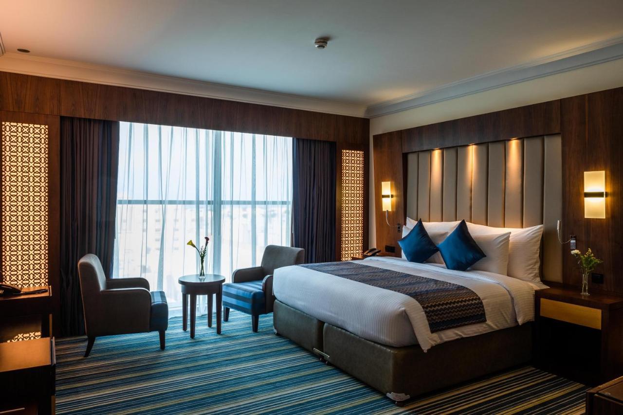 Superior Single Room on F&B Dining restaurants on spa on laundry services Late check out Early check subject to hotel availability,1284544801:JPEG