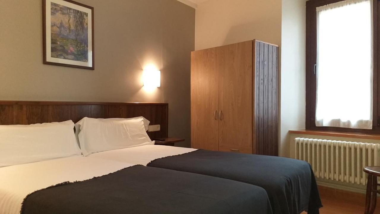 Double or Twin Room,1113212889:JPEG