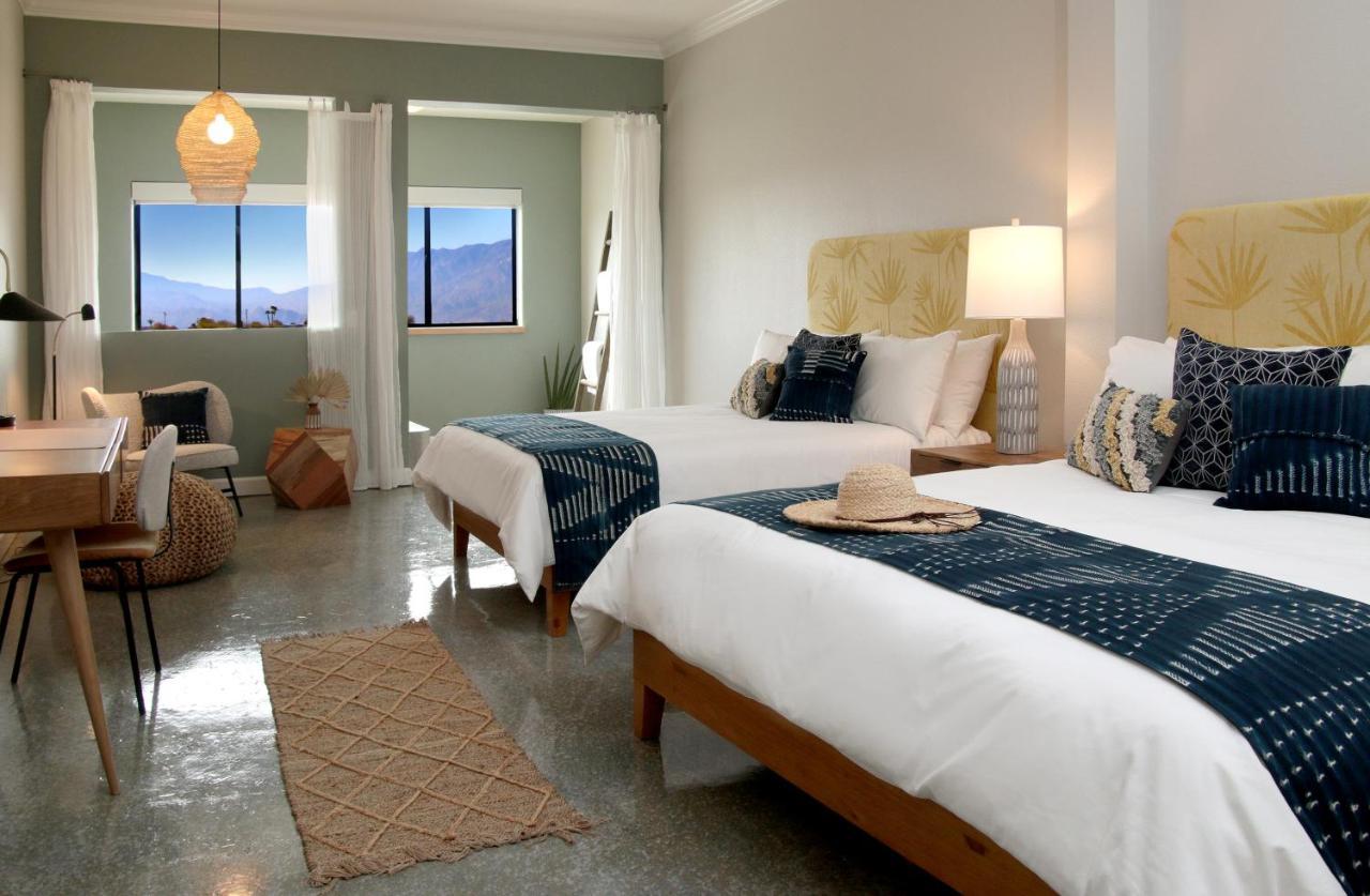 Spa Suite, Mountain View, 2nd Flr, King+Queen