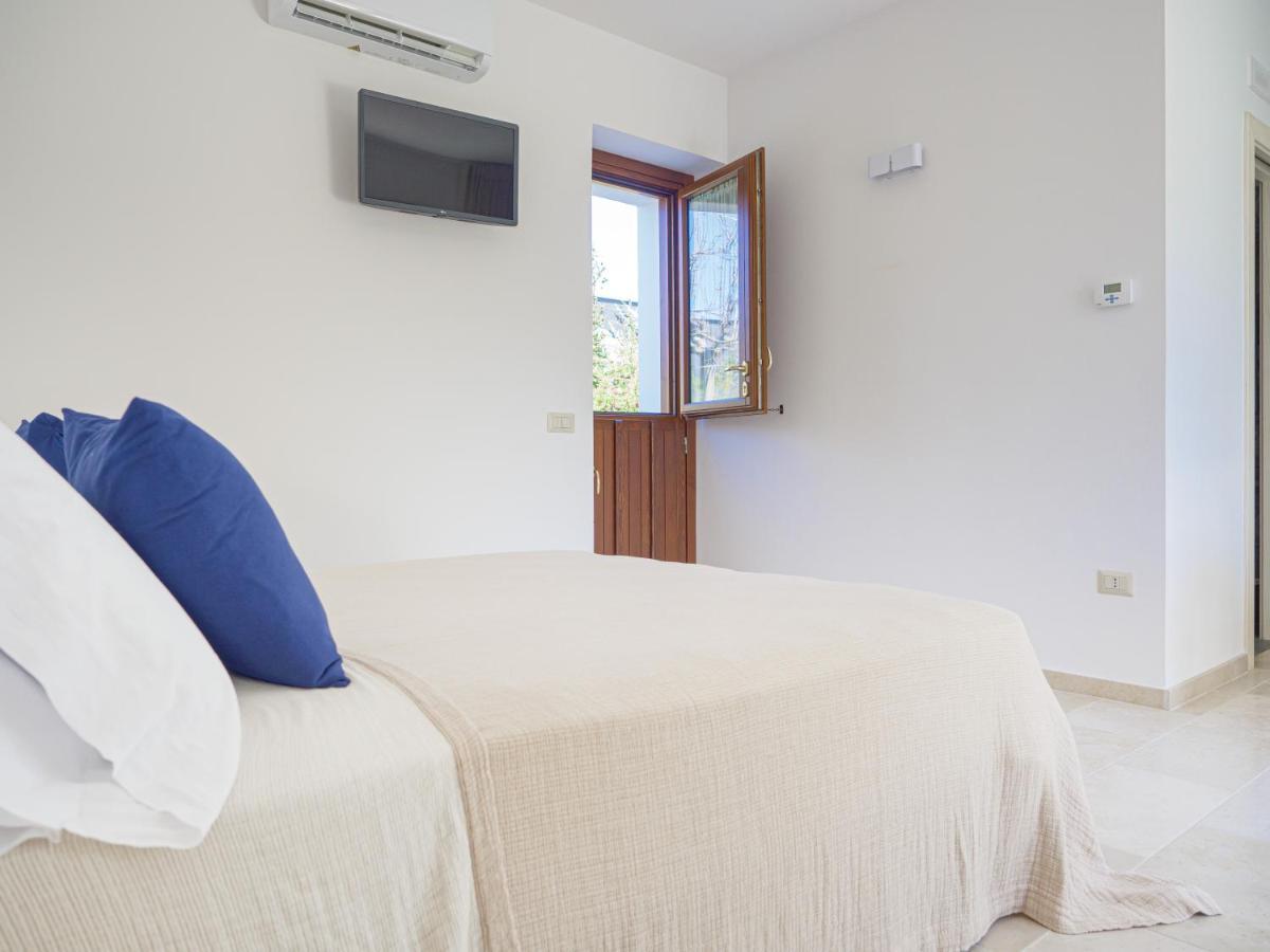 Triple Room with Garden View