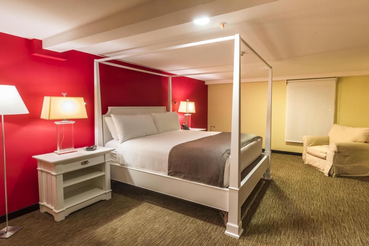 Presidential Suite,1121537391:JPEG